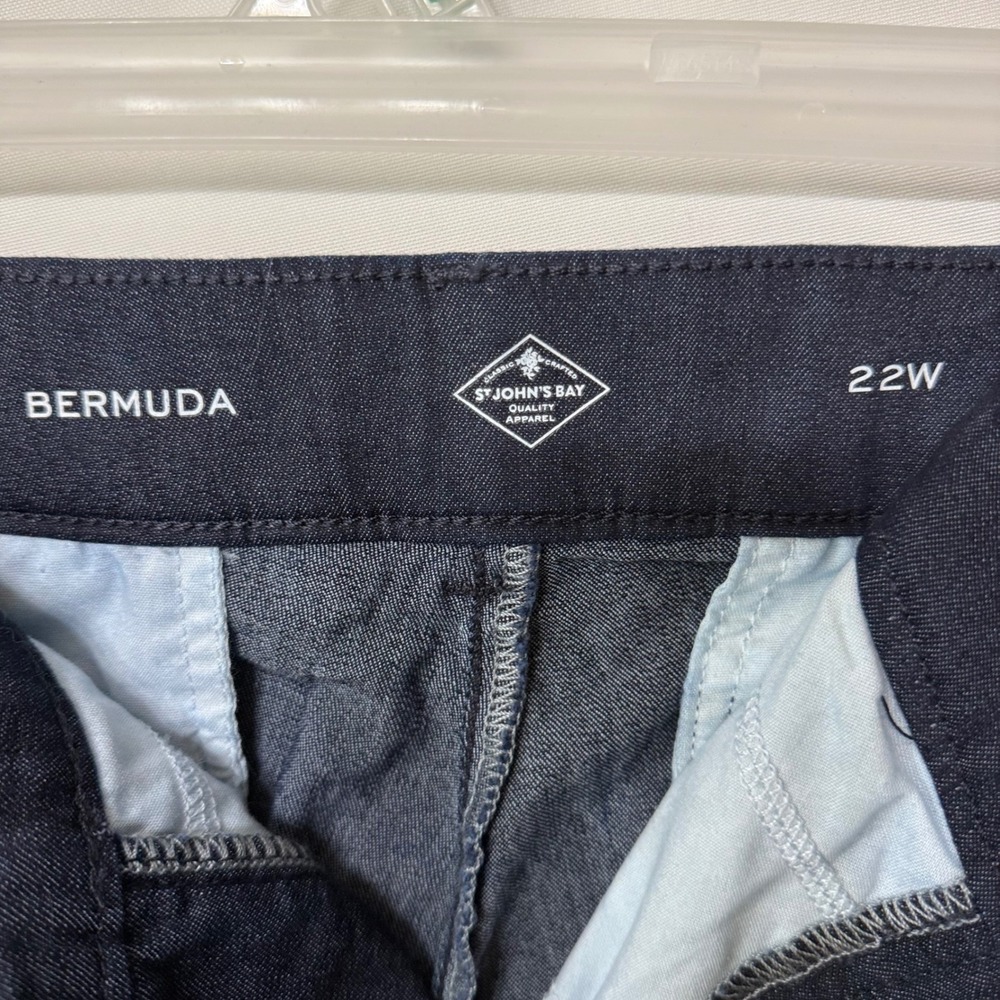 St Johns Bay Womens Plus 22W Bermuda Shorts Mid Rise Dark Rinse Denim New - Picture 3 of 10